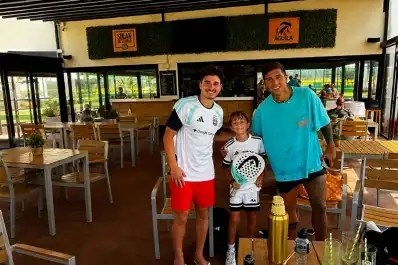 Las fotos de las vacaciones de Enzo Fernández y Julián Álvarez que revolucionó las redes: el filoso comentario de Lisandro Martínez