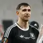 Juventus ya habría tomado una decisión sobre el futuro de Dibu Martínez