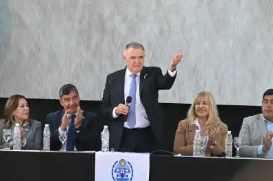 Jaldo supervisó el inicio de las obras en la Terminal de Ómnibus Bernabé Aráoz