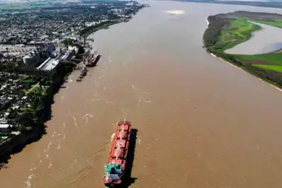 Paro portuario: se frenaron las exportaciones de granos y quedó bloqueado un buque clave para Vaca Muerta