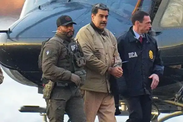 Desde prisión, Maduro saludó “todo camino de diálogo”