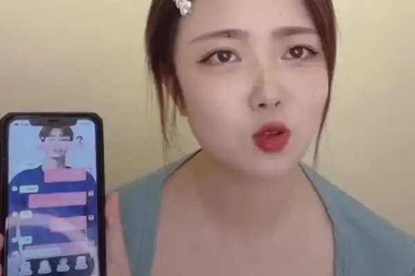 China limita los “novios virtuales” de la inteligencia artificial: qué hay detrás de la medida