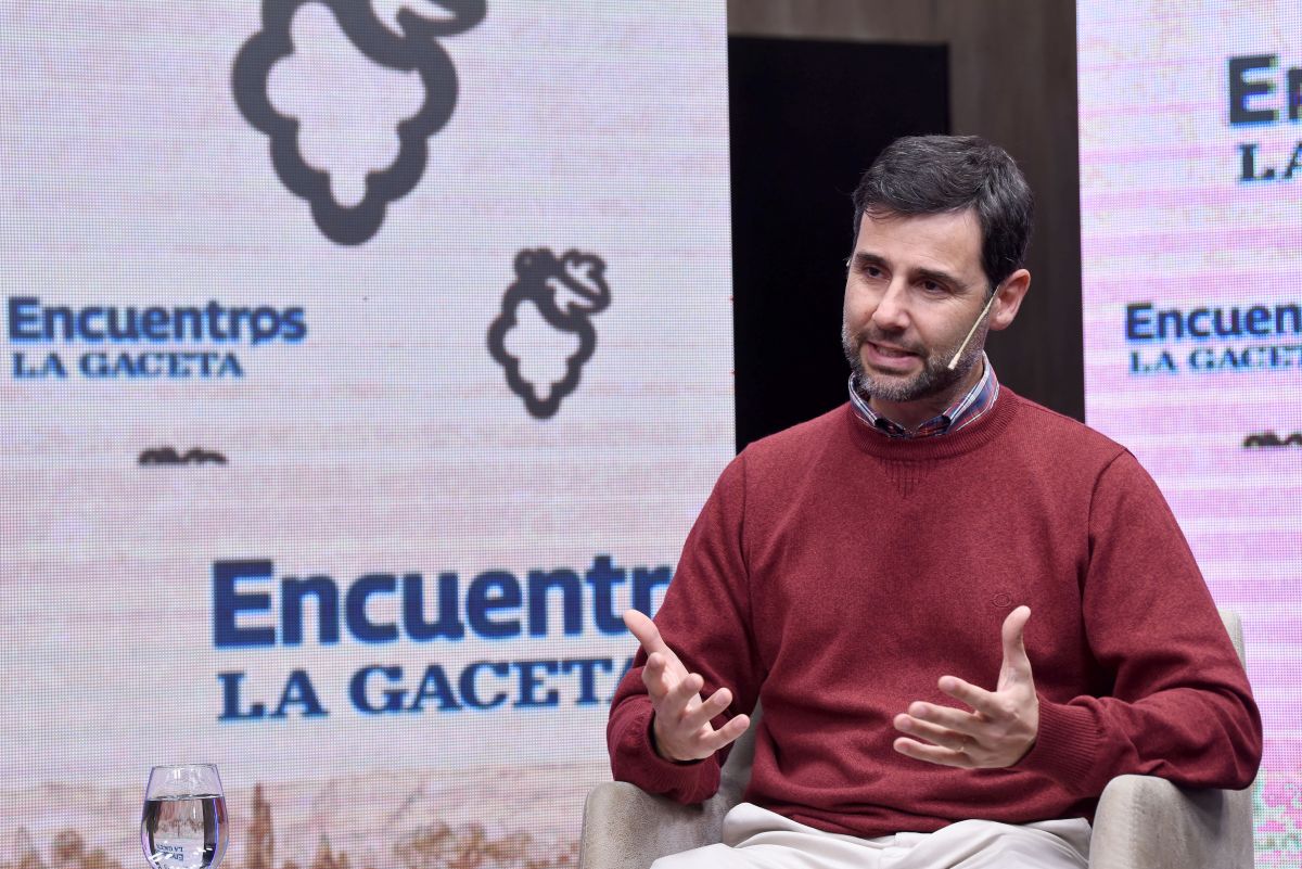 CREADORES. Bas Nahas explicó que la singularidad de los vinos de Amaicha del Valle no depende solo de la altura, sino también de la historia de las familias productoras. LA GACETA/ Foto de Diego Aráoz.
