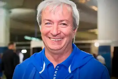 Fabián Berlanga renunciará a la presidencia de Vélez tras la crisis con los hinchas