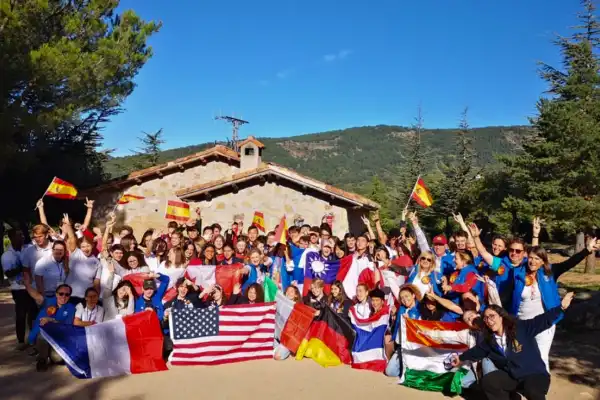 ¿Tenés entre 15 y 19 años? Rotary Tucumán ofrece intercambios para estudiar y vivir en otro país