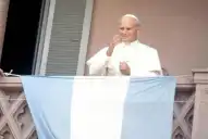 ¿Por qué pasaron 39 años sin una visita papal? Las históricas giras de Juan Pablo II y la confirmación de León XIV