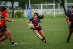Es mamá, tiene un emprendimiento de empanadas y ahora sueña con jugar para Las Yaguaretés