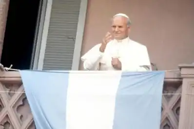 ¿Por qué pasaron 39 años sin una visita papal? Las históricas giras de Juan Pablo II y la confirmación de León XIV