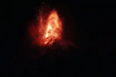 Alerta máxima en Guatemala por la erupción del volcán Fuego: miles de evacuados y riesgo extremo