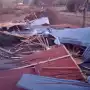 Tafí del Valle quedó bajo el impacto del viento zonda: voladuras de techos, postes caídos e incendios