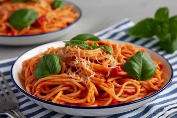 Gastronomía italiana, Limón Geek y caminata nocturna: Tafí Viejo con un fin de semana a pleno