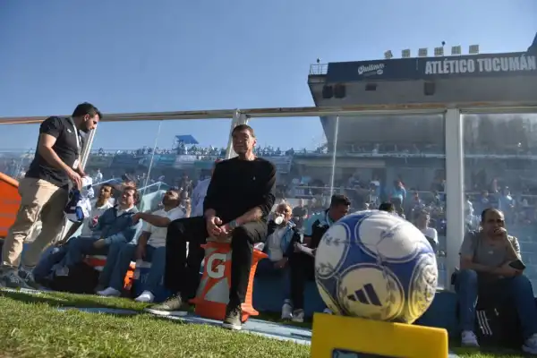 Atlético Tucumán recibe a Sarmiento con la obligación de hundir a un rival directo en el descenso