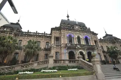 Ley de fomento para la inversión local, un nuevo planteo en la interna de la UCR y protección en el Río Salí