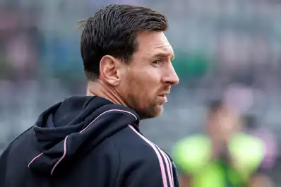 El viaje más difícil de Lionel Messi: regresó de urgencia a Rosario tras la muerte de su padre