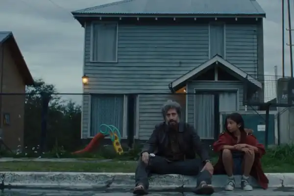 La fascinante película premiada de Netflix que protagonizan Diego Peretti y Cazzu para ver este fin de semana