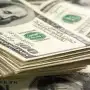 El comportamiento del mercado y del dólar: bonos a la baja, con un Riesgo País en alza