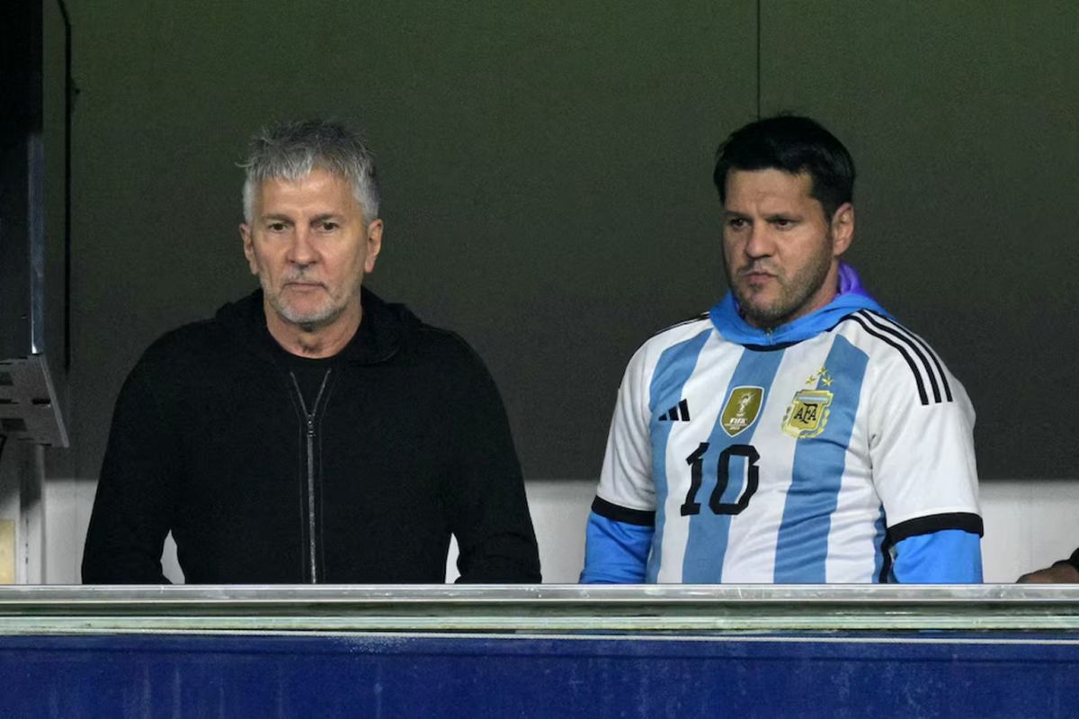 Jorge y Matías Messi durante un partido de la Selección. 