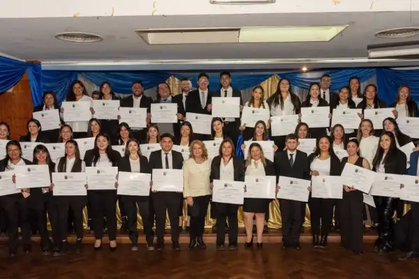 Empezar a estudiar en agosto es posible gracias al ICE