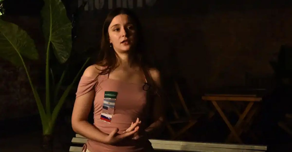 ALBA SORAIRE. Es traductora e intérprete de inglés, encontró en los idiomas una herramienta que hoy redefine el contacto con otras personas. / OSVALDO RIPOLL, LA GACETA