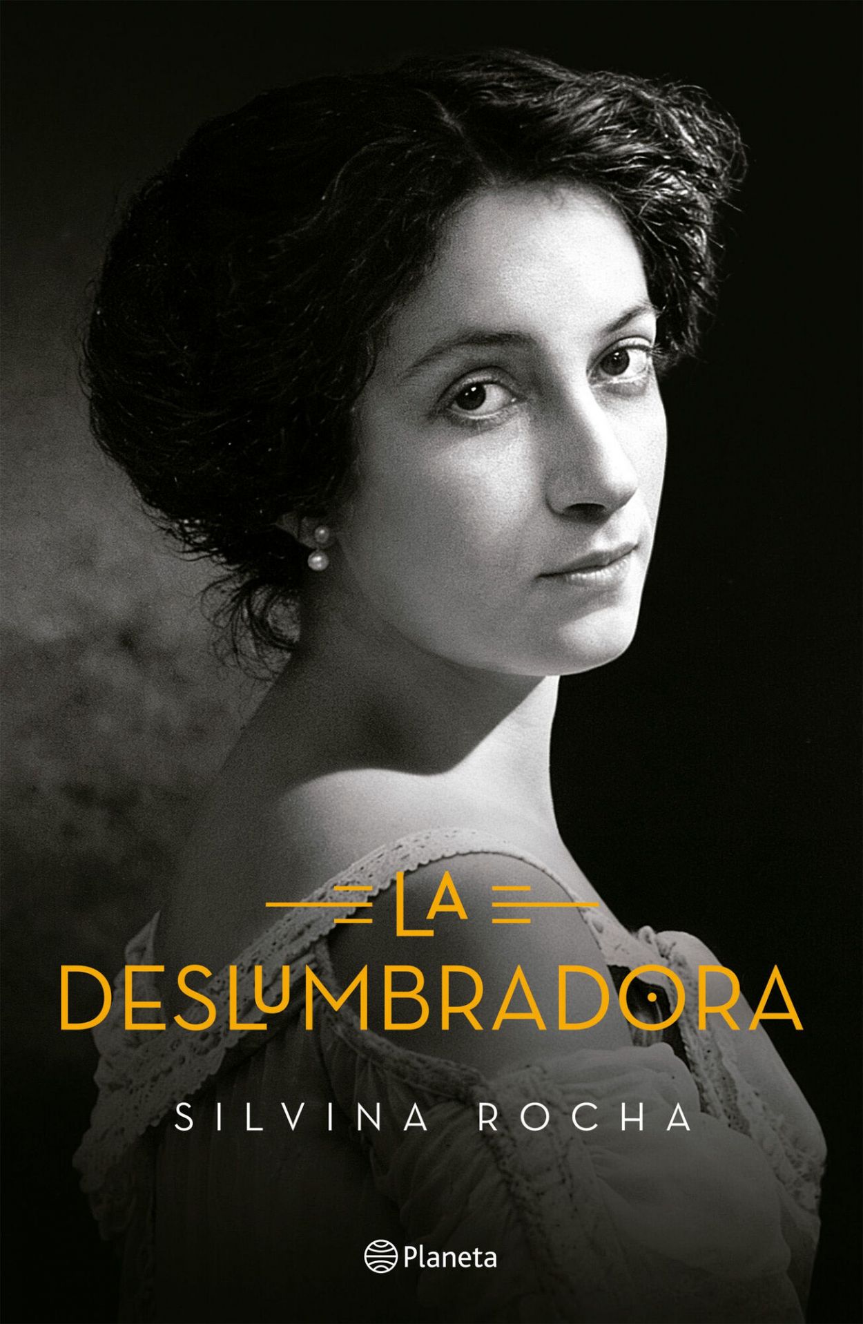 Silvina Rocha: “Lola Mora es la más rara de todas las mujeres deslumbrantes”