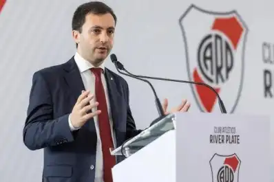 El presidente de River le apuntó a la AFA por los arbitrajes: Somos nosotros contra todos