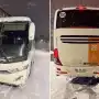 Bariloche: un micro con 48 estudiantes derrapó por el hielo y chocó a siete autos