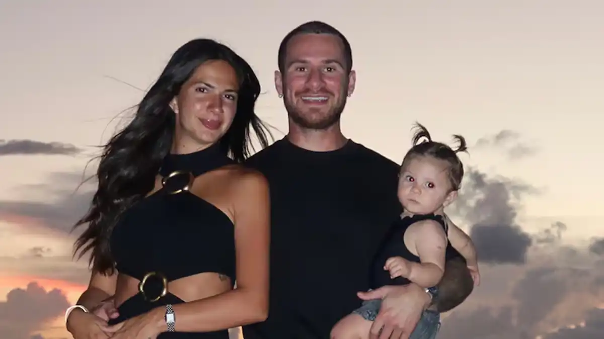 “¿Justo ahora? No da”: la polémica en redes por las fotos vacacionales de Alexis Mac Allister y Ailén Cova