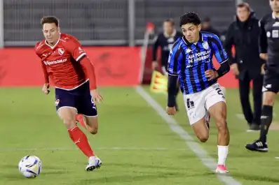 La fórmula de Atlético Tucumán para golear a Independiente: orden, velocidad y un contraataque letal