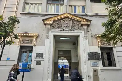 Profundizan las mejoras edilicias y equipan los laboratorios de la Escuela Normal