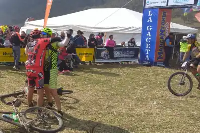 Su compañero falleció, pero decidió homenajearlo y correrá el Trasmontaña junto a su hijo