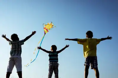 Día Mundial del Hijo del Medio: por qué se celebra el 12 de agosto y cuáles son sus características