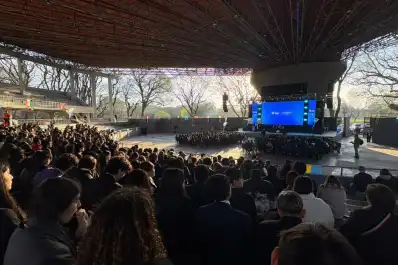 550 jóvenes, 37 escuelas y un Modelo de ONU: representan países y algunos descubren vocaciones
