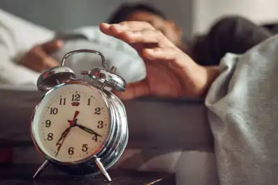Antes de las alarmas modernas, ¿cómo se despertaba la humanidad?