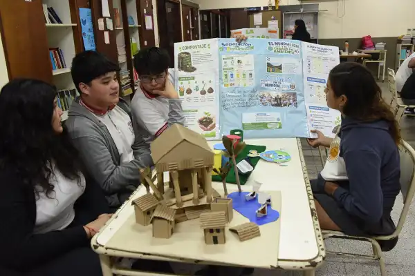 La escuela de San Pablo que está ensayando otra Secundaria