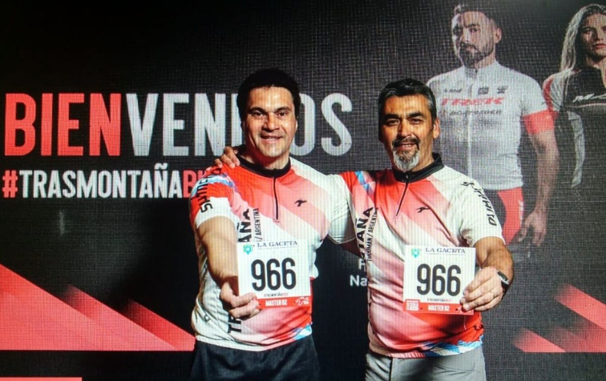 ANTES DE LA CARRERA. Victorio José Luis Reina, que falleció en febrero de este año, y Gustavo Sepúlveda en la previa de la prueba de 2019.