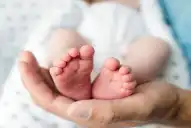 Una mujer de 62 años fue madre por primera vez y marcó un récord en Argentina