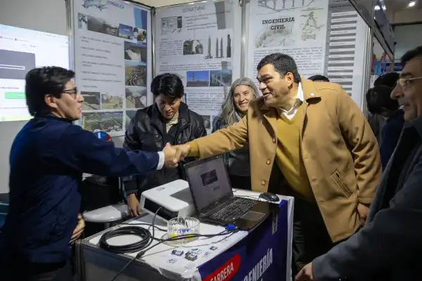 La agenda de dos ministros, un proyecto contra las tarifas y una visita a Casa del Militante