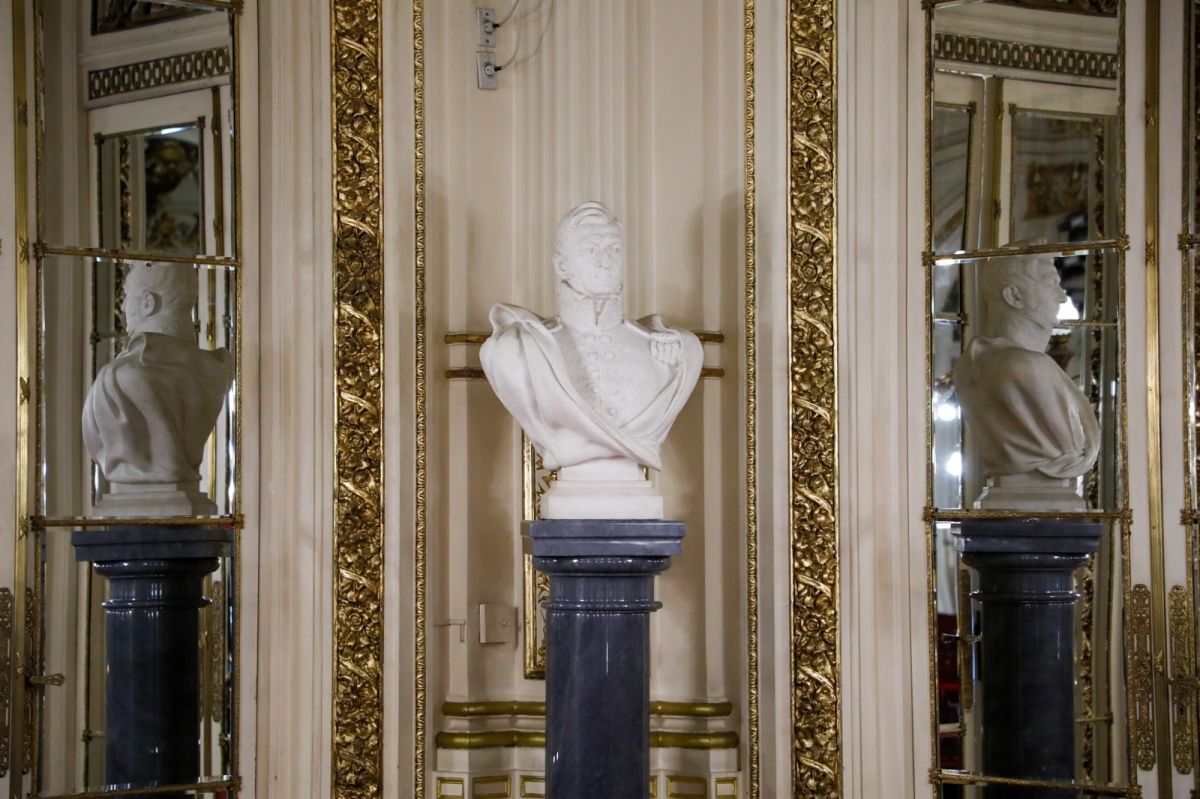 BUSTO DEL LIBERTADOR. La figura se encuentra en la Casa Rosada, en Buenos Aires. 