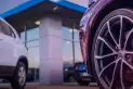 El financiamiento de autos 0km cayó 28% en julio, mientras repuntó el crédito para usados