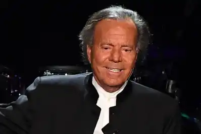 Julio Iglesias reveló su rutina diaria para estar activo a los 82 años: caminata diaria, lentejas y vino tinto