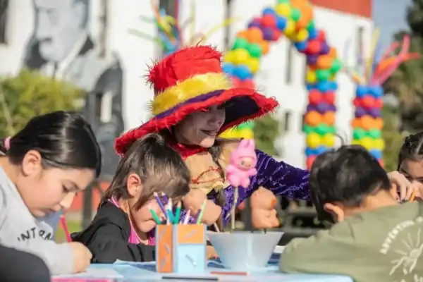 Juegos, magia y actividades para celebrar el Día del Niño en la Terminal de Tucumán