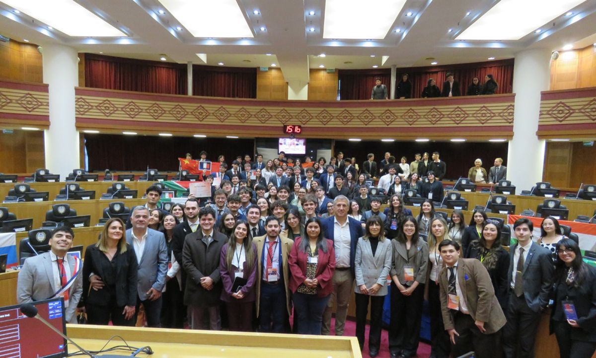 PARTICIPACIÓN. Unos 75 jóvenes de distintas universidades formaron parte de la primera edición realizada en Tucumán.