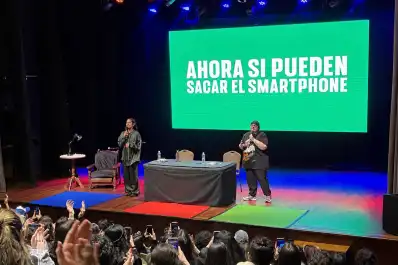 Charo López y Noelia Custodio desplegaron un show participativo y cómplice en Tucumán