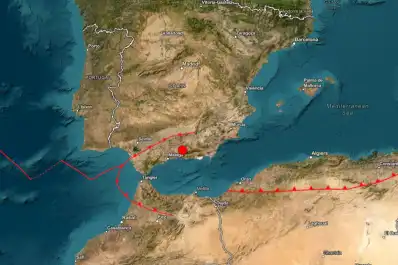 España despertó con un sismo de 5,2 que provocó derrumbes y escenas de tensión