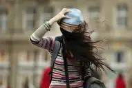 Alerta del SMN para este domingo: nevadas, viento Zonda, ráfagas de 120 km/h y tormentas en varias provincias
