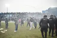 Final de la Liga Tucumana: incidentes, bengalas y balas de goma en una definición que terminó en caos