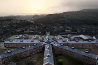 Inauguraron un hotel de lujo en una cárcel Patrimonio Histórico: cómo es ahora la renovada prisión de 118 años