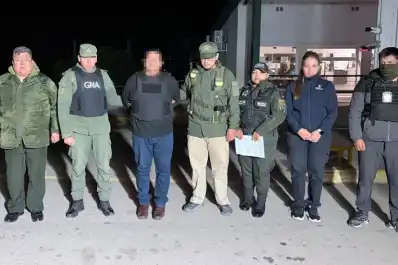 Detuvieron y expulsaron de Bolivia a un argentino con pedido de captura internacional