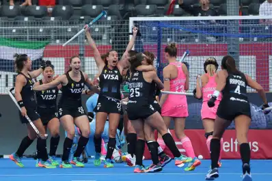 Las Leonas vencieron 3-2 a Alemania y quedaron cerca de la clasificación en el Mundial