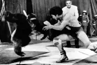 Recuerdos fotográficos: 1973-1985. El número del contorsionista “insólito”